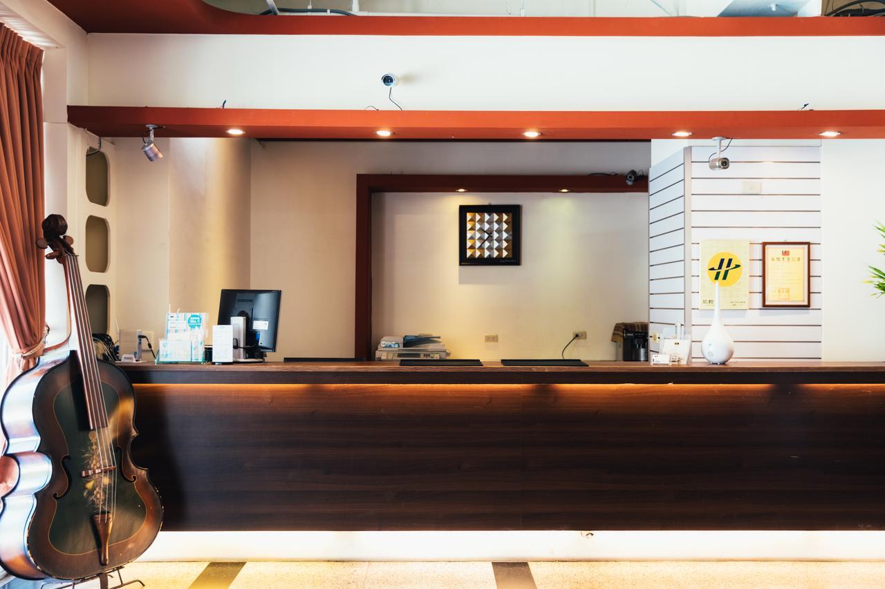 Yago Inn Tamsui Exteriör bild